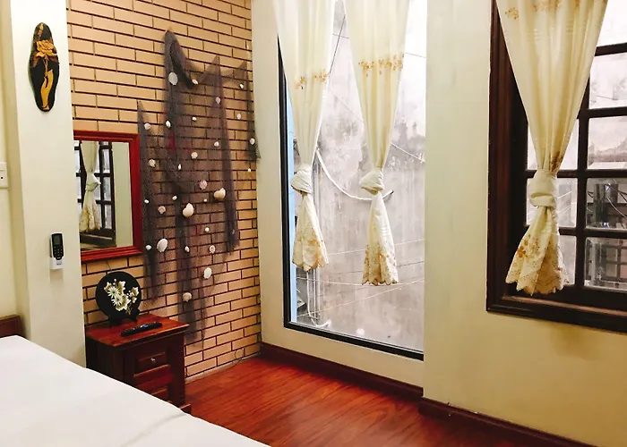 Halo Bay Homestay *